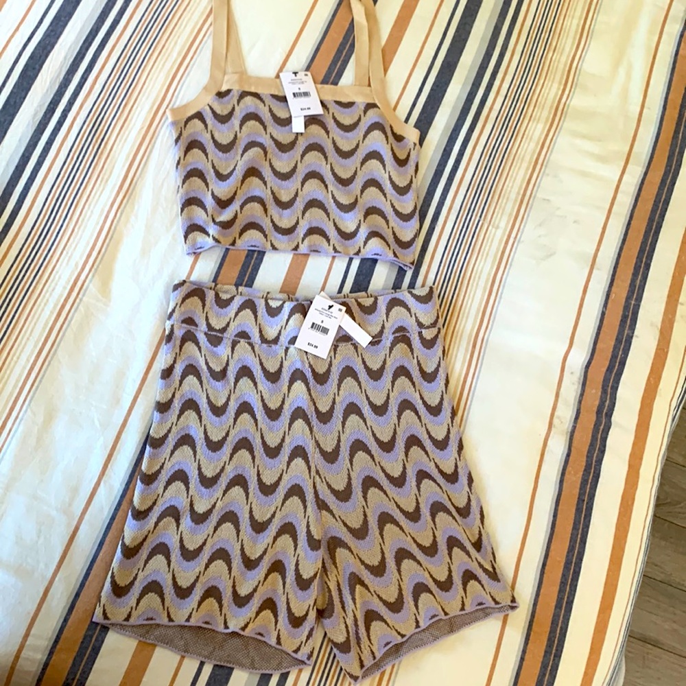 Knitted brown and purple small set